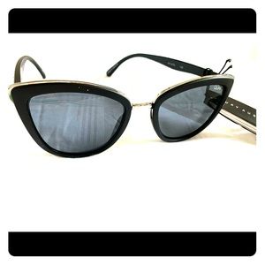 Quay “My Girl” Sunglasses